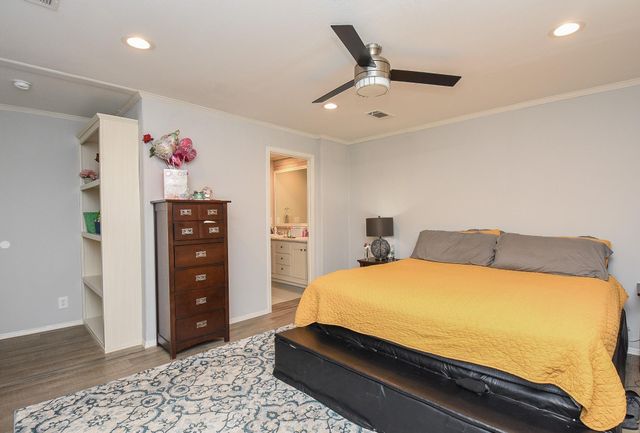 700 Road 5505, Cleveland, TX 77327