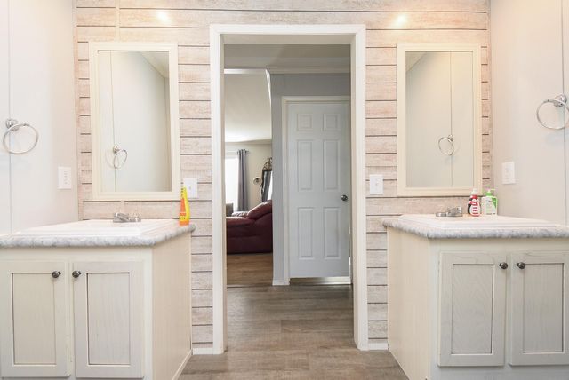 700 Road 5505, Cleveland, TX 77327