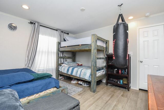 700 Road 5505, Cleveland, TX 77327