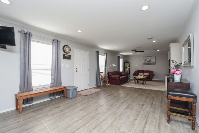 700 Road 5505, Cleveland, TX 77327