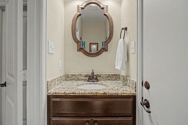 203 Saddle Ridge Court, Springtown, TX 76082