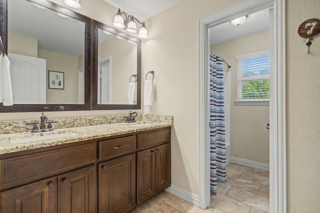 203 Saddle Ridge Court, Springtown, TX 76082