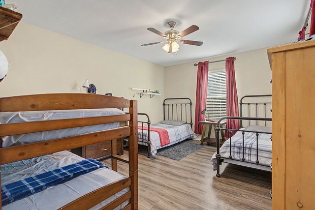 203 Saddle Ridge Court, Springtown, TX 76082