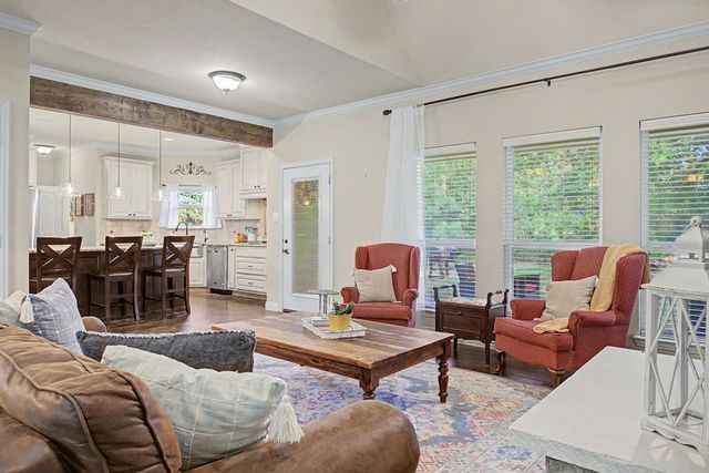 203 Saddle Ridge Court, Springtown, TX 76082