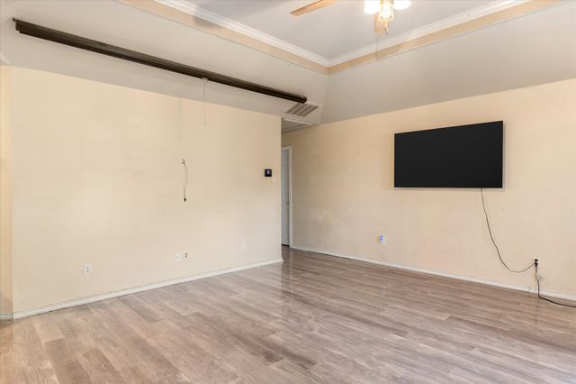 316 Coral Reef Street, Gun Barrel City, TX 75156