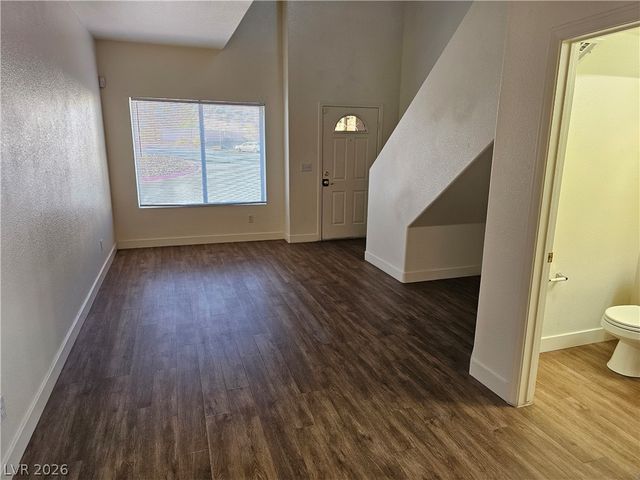 476 Green Macaw Way, Henderson, NV 89012