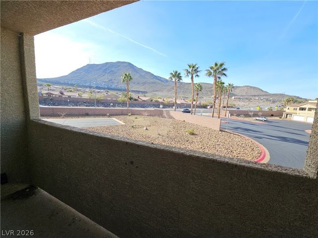 476 Green Macaw Way, Henderson, NV 89012