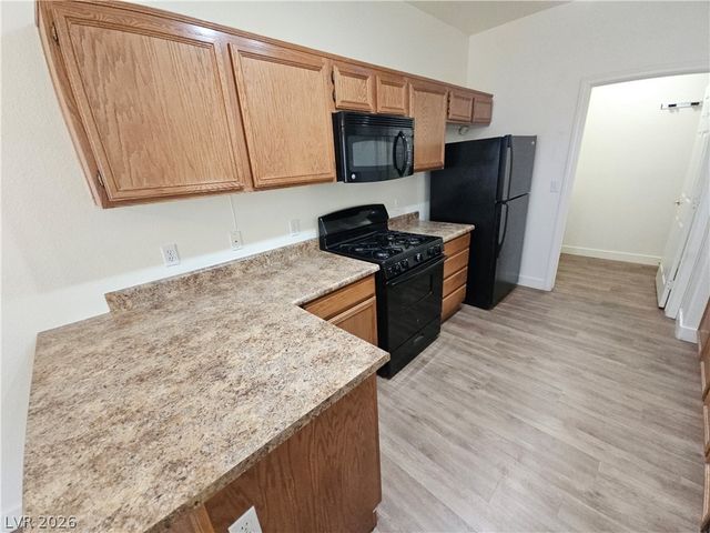 476 Green Macaw Way, Henderson, NV 89012