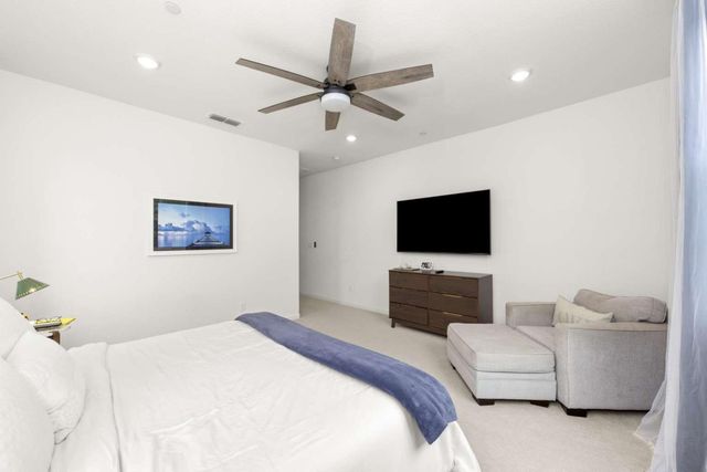 3273 Sunny Gate Ln, Folsom, CA 95630
