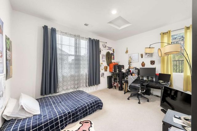 3273 Sunny Gate Ln, Folsom, CA 95630