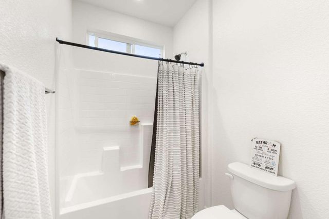 3273 Sunny Gate Ln, Folsom, CA 95630