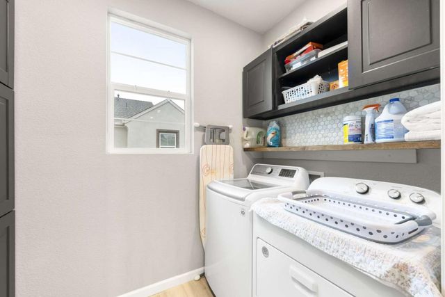 3273 Sunny Gate Ln, Folsom, CA 95630