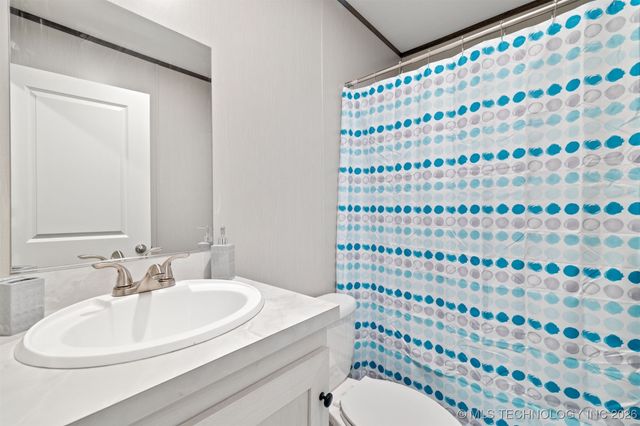 401 3rd, Achille, OK 74720