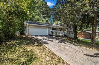 4317 CEDAR RIDGE Trail, Stone Mountain, GA 30083