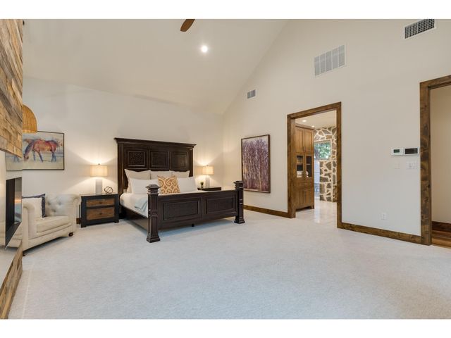 19604 Flying J BLVD, Spicewood, TX 78669