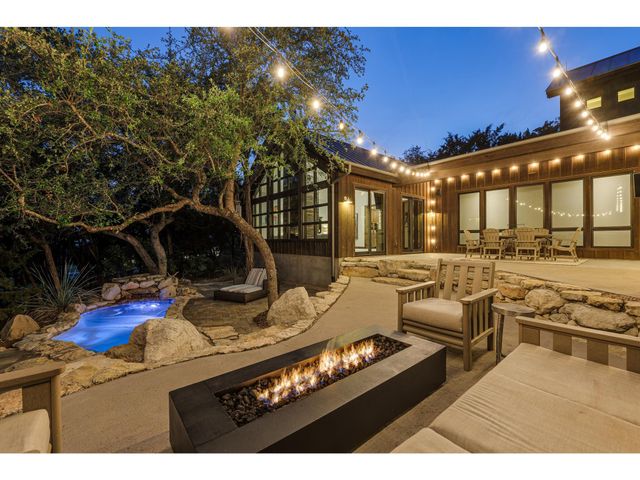 19604 Flying J BLVD, Spicewood, TX 78669