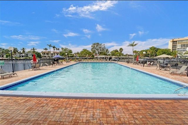601 Three Islands Blv 205, Hallandale Beach, FL 33009
