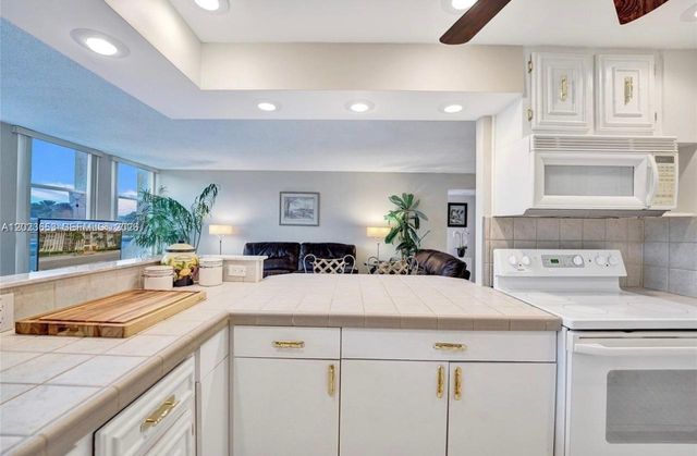 601 Three Islands Blv 205, Hallandale Beach, FL 33009