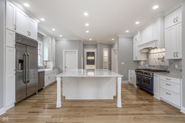 13096 Broad Street, Carmel, IN 46032