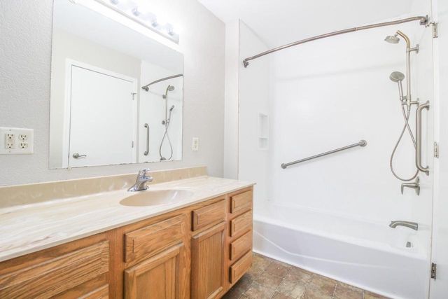 864 Leah Court, Jefferson, WI 53549