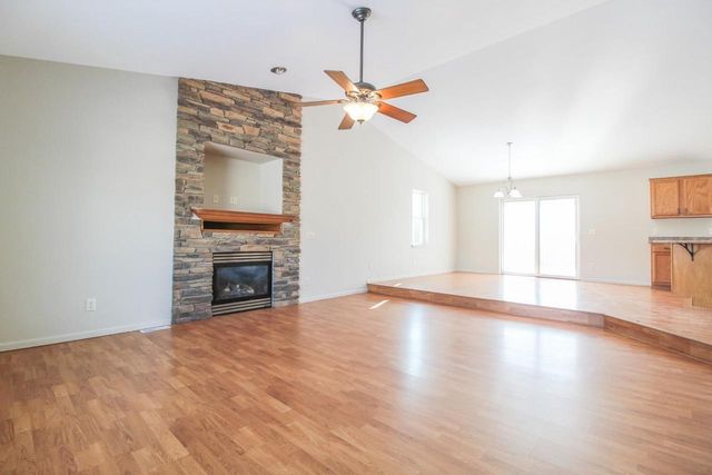 864 Leah Court, Jefferson, WI 53549