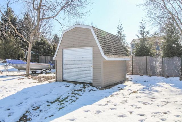 864 Leah Court, Jefferson, WI 53549