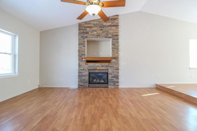 864 Leah Court, Jefferson, WI 53549