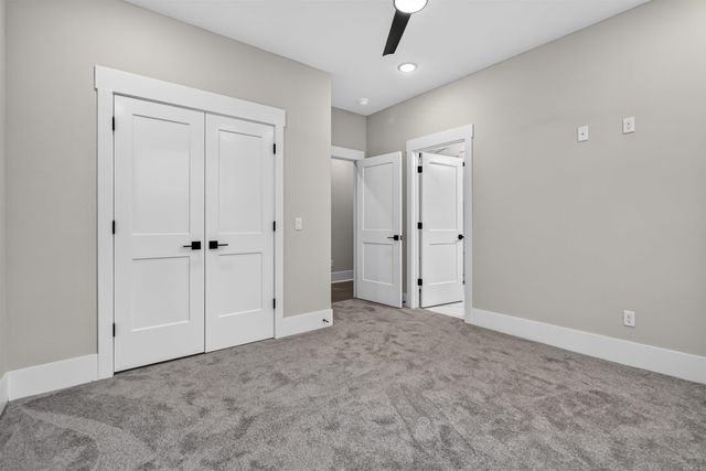 2005 NE Chaucer Street, Bentonville, AR 72712