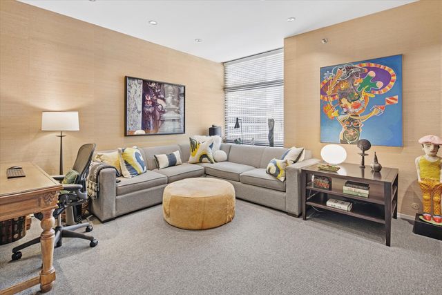 680 N Lake Shore Drive 1024, Chicago, IL 60611