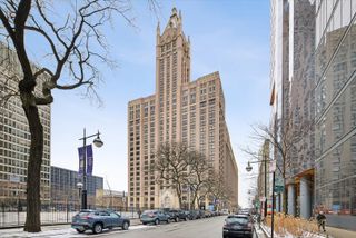680 N Lake Shore Drive 1024, Chicago, IL 60611