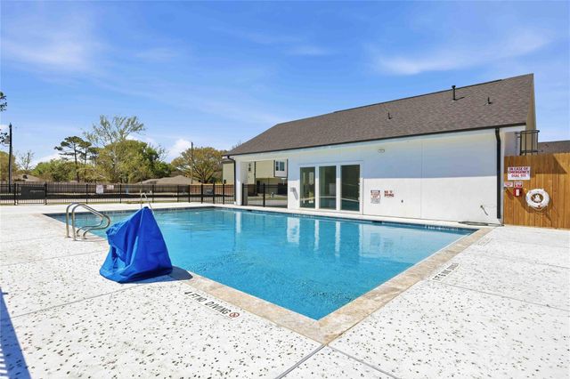 7617 Inwood Hills Lane, Houston, TX 77088