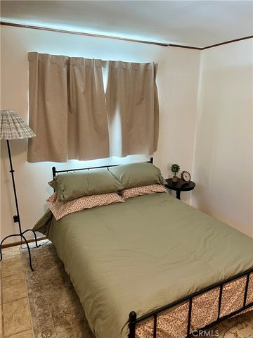 855 Bergschrund Drive, Crestline, CA 92325