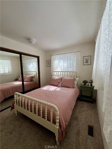 855 Bergschrund Drive, Crestline, CA 92325