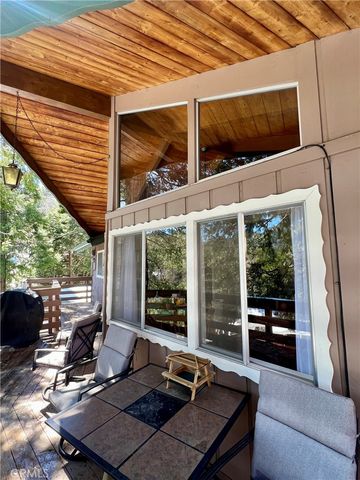 855 Bergschrund Drive, Crestline, CA 92325
