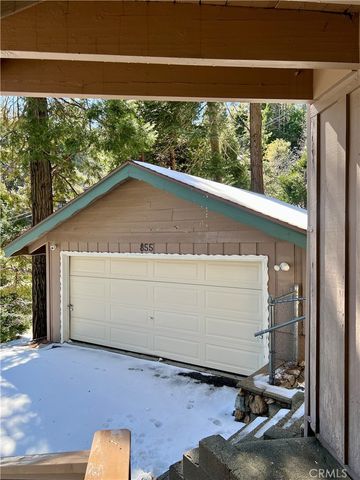 855 Bergschrund Drive, Crestline, CA 92325