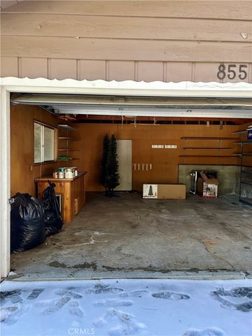 855 Bergschrund Drive, Crestline, CA 92325