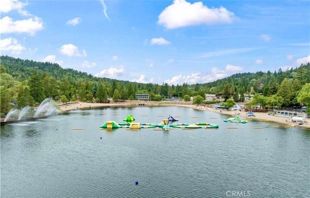 855 Bergschrund Drive, Crestline, CA 92325