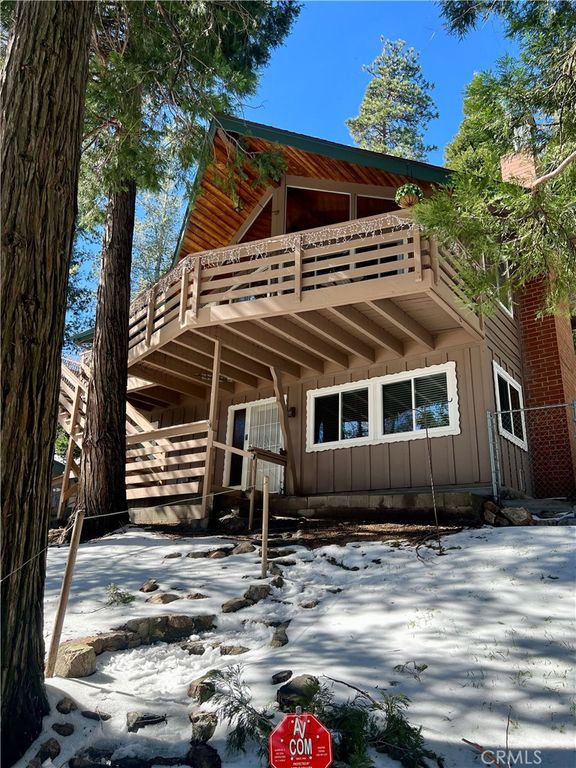 855 Bergschrund Drive, Crestline, CA 92325