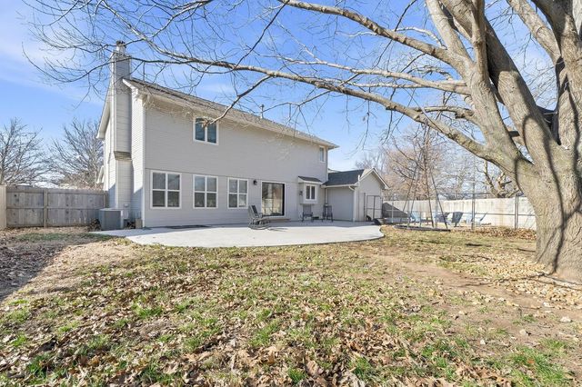 12008 W Briarwood Cir, Wichita, KS 67235