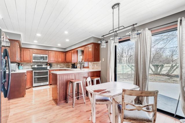 12008 W Briarwood Cir, Wichita, KS 67235