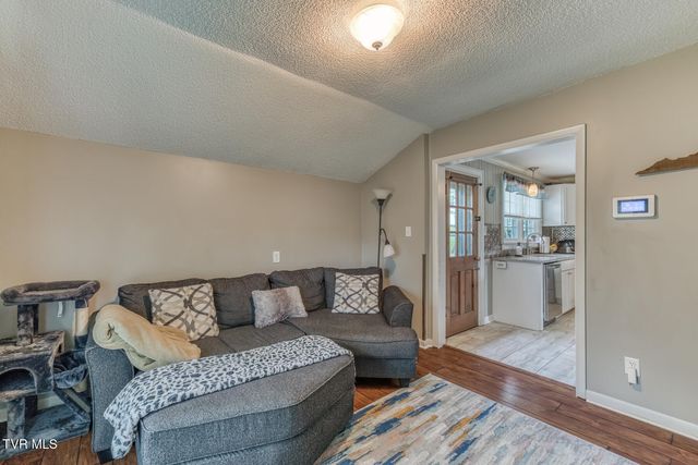 344 Crossway Road, Bristol, VA 24201