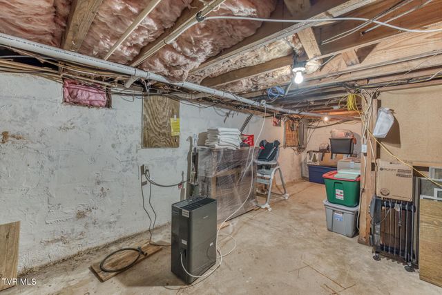 344 Crossway Road, Bristol, VA 24201