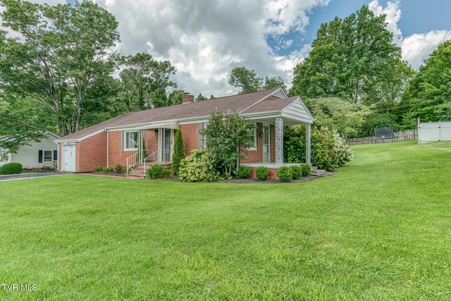 344 Crossway Road, Bristol, VA 24201