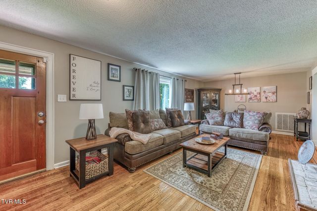 344 Crossway Road, Bristol, VA 24201