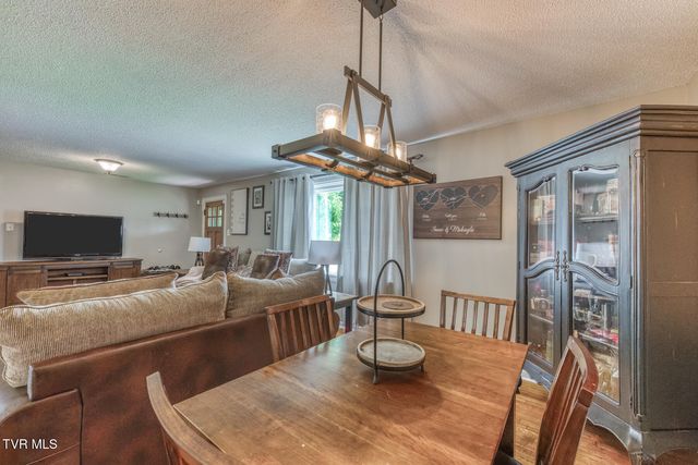 344 Crossway Road, Bristol, VA 24201