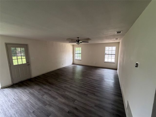 305 Lois Street, Roanoke, TX 76262
