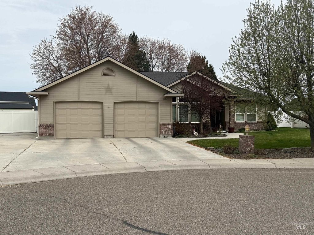 1202 Jessica Ave, Fruitland, ID 83619 photo 3