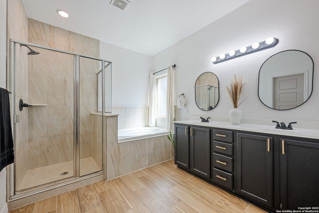 145 Bonn, Boerne, TX 78006