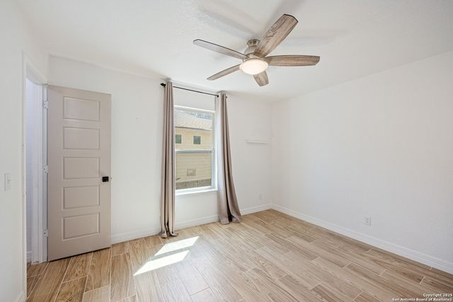 145 Bonn, Boerne, TX 78006