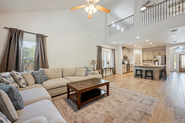 145 Bonn, Boerne, TX 78006